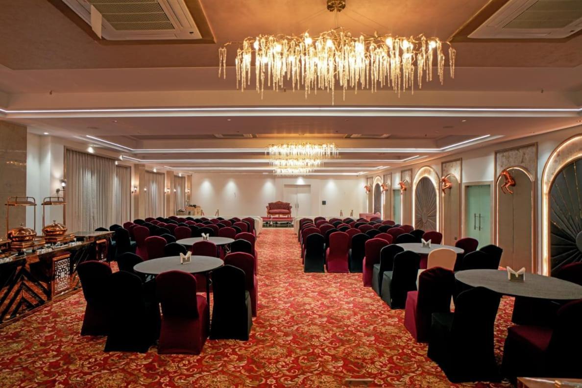 Hotel Midas Inn Mathura Εξωτερικό φωτογραφία